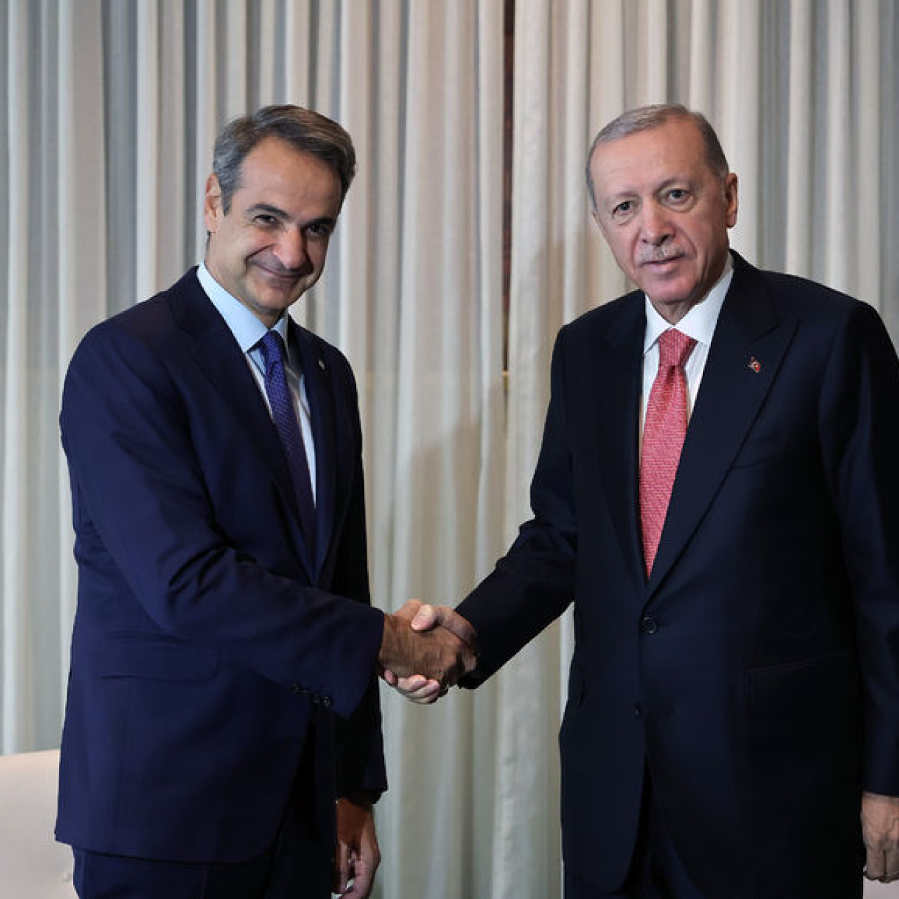 Cumhurbaşkanı Erdoğan Miçotakis ile görüşecek