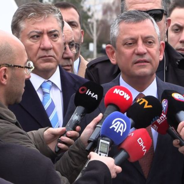 Özgür Özel'den Akın Gürlek yorumu