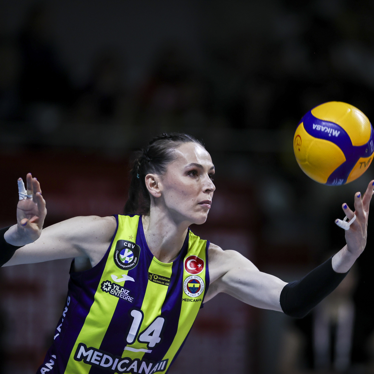 Fenerbahçe'den Eda Erdem için 'son imza' açıklaması!