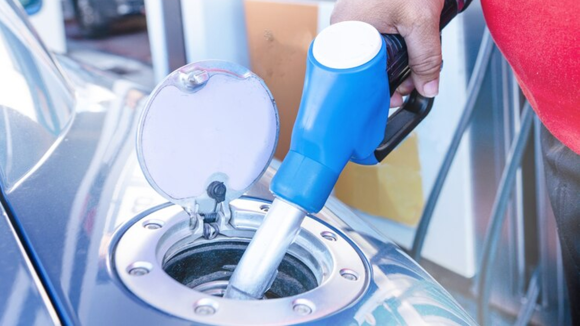 Benzine Zam Geliyor: 12 Şubat'tan İtibaren 1,55 TL'lik Artış Bekleniyor