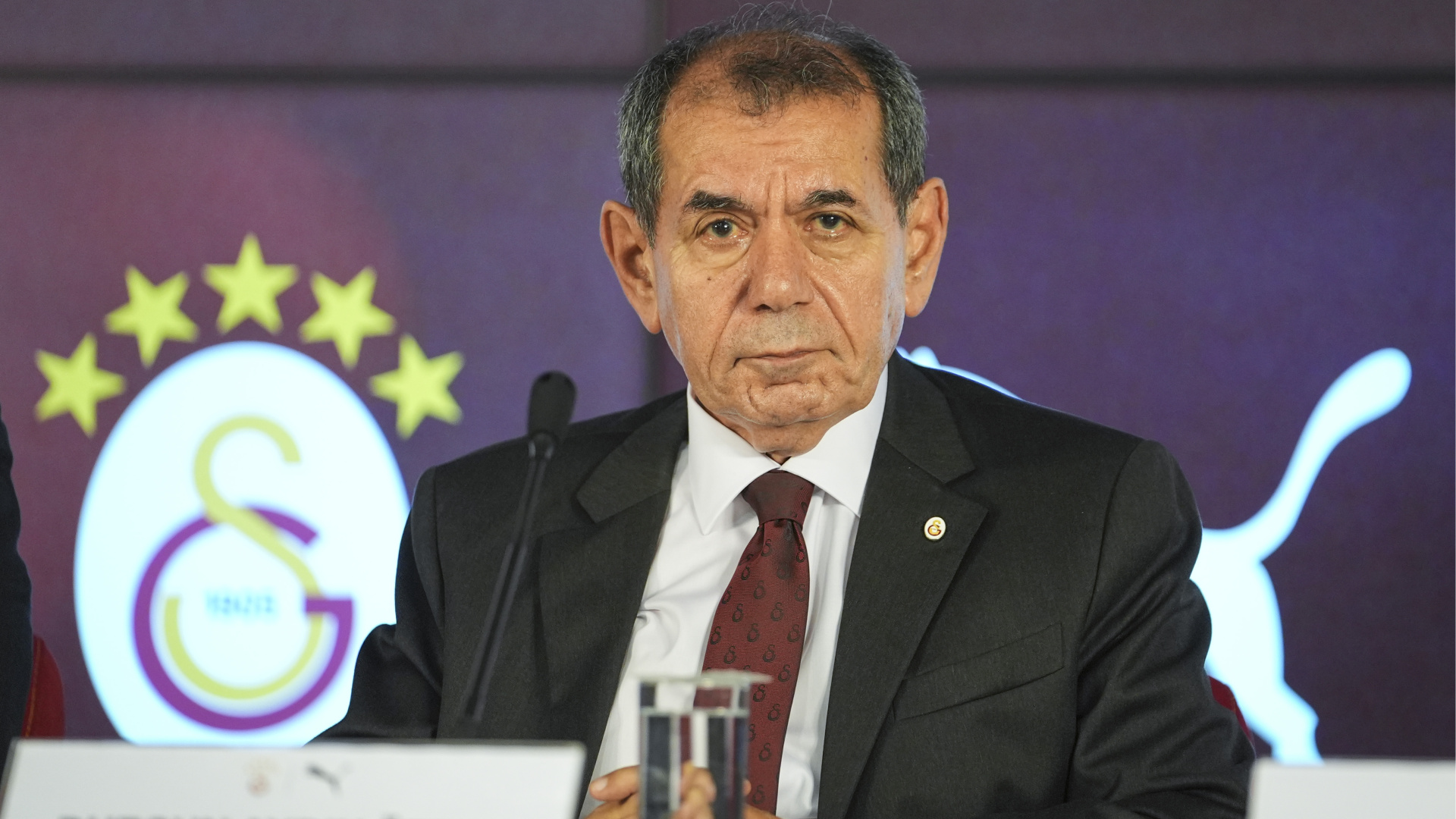 Galatasaray Başkanı Dursun Özbek'ten Çarpıcı Açıklamalar: 'Bizi Aşağı Çekmeye Çalışıyorlar'