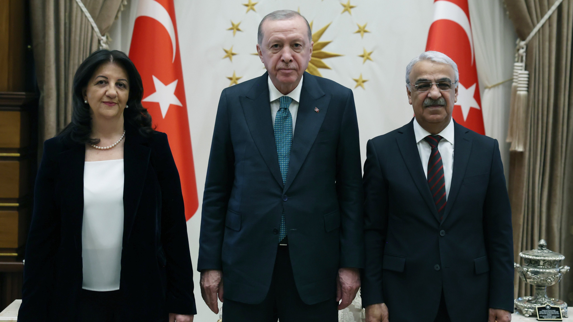 Son dakika: Cumhurbaşkanı Erdoğan DEM heyetiyle görüşüyor | Son dakika haberleri