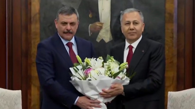 İki bakanlıkta devir teslim