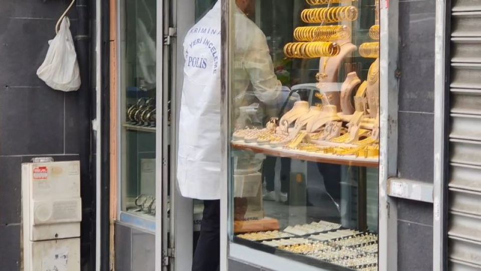 İstanbul'da kuyumcu soygunu! İş yeri sahibi vuruldu!