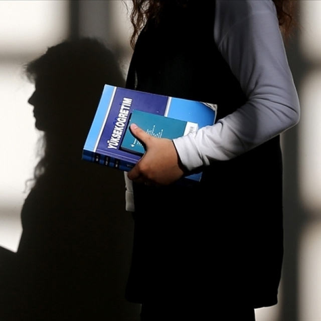 Yükseköğretimde kadın öğrencilerin oranı yüzde 53,2'ye ulaştı