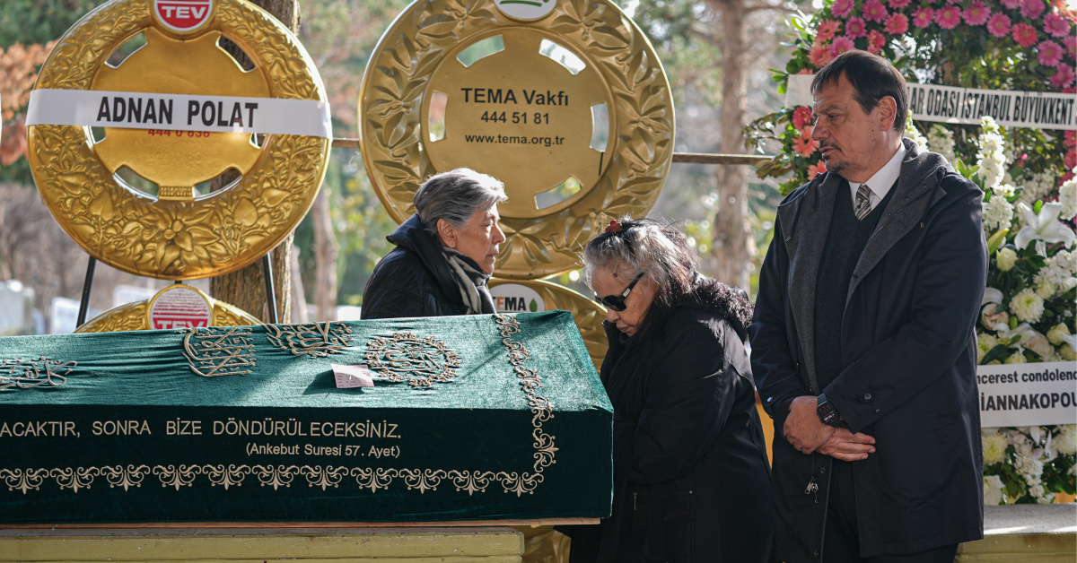 Ergin Ataman'ın Annesi Gülten Ataman Son Yolculuğuna Uğurlandığı Haber