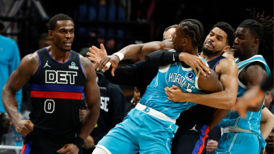 Hornets-Pistons maçı sonrası 4 oyuncuya ceza!