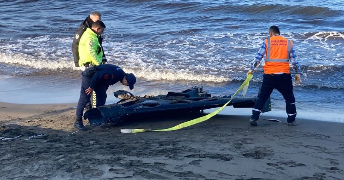 'Ünye' Sahilinde Bulunan İHA Parçası Teslim Edildi, Inceleme Yapılıyor
