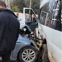 15 yaralı! Alkollü sürücü öğrenci servisine çarptı