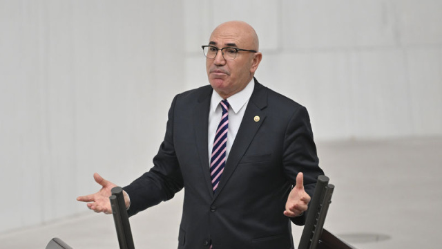 Mahmut Tanal hastaneye kaldırıldı