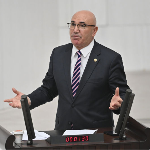 Mahmut Tanal hastaneye kaldırıldı