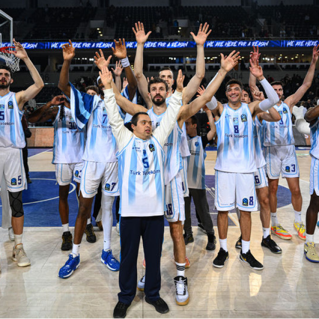 Türk Telekom normal sezonu galibiyetle tamamladı!