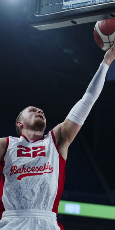 Bahçeşehir Koleji çeyrek final biletini aldı!