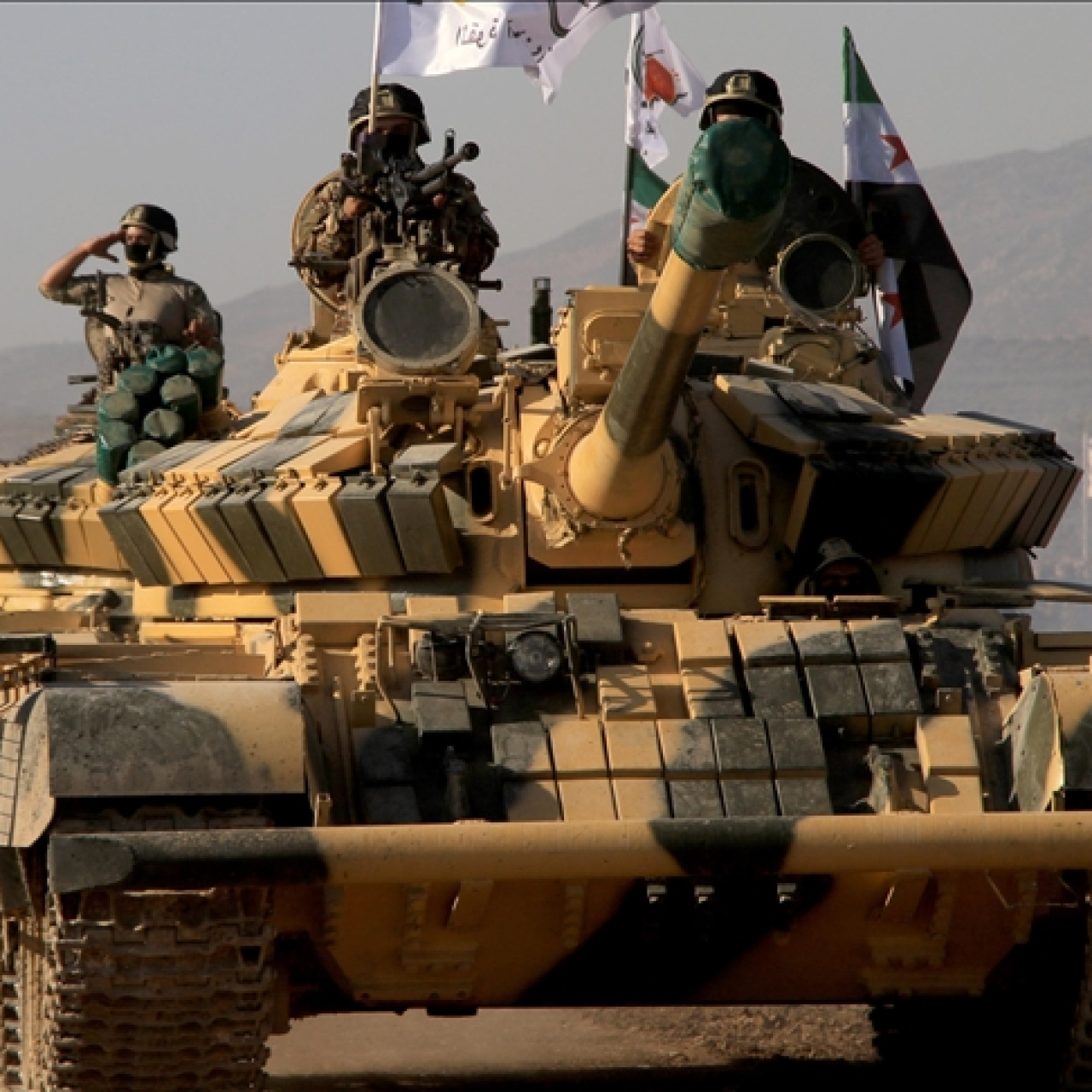 ABD çekildi; Suriye, Tenef Üssü'nü devraldı