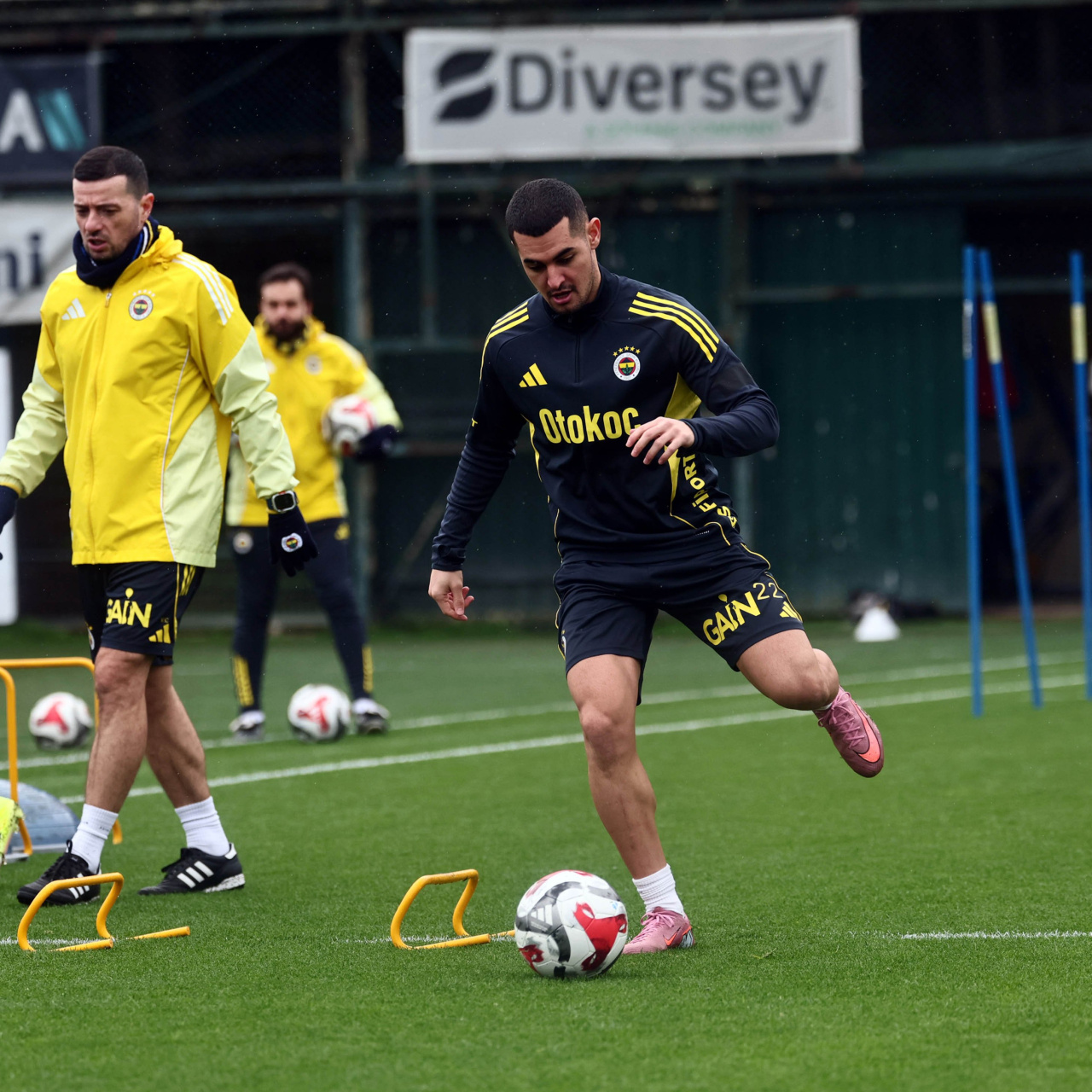 Fenerbahçe'de Trabzonspor mesaisi sürüyor!