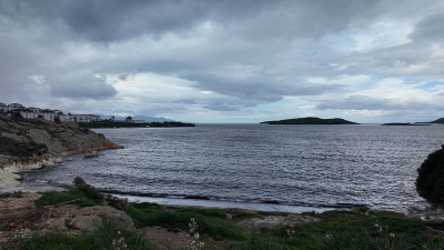 İzmir'de göçmen botu battı: 3 ölü