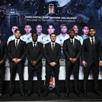 Beşiktaş’ta imza şov!