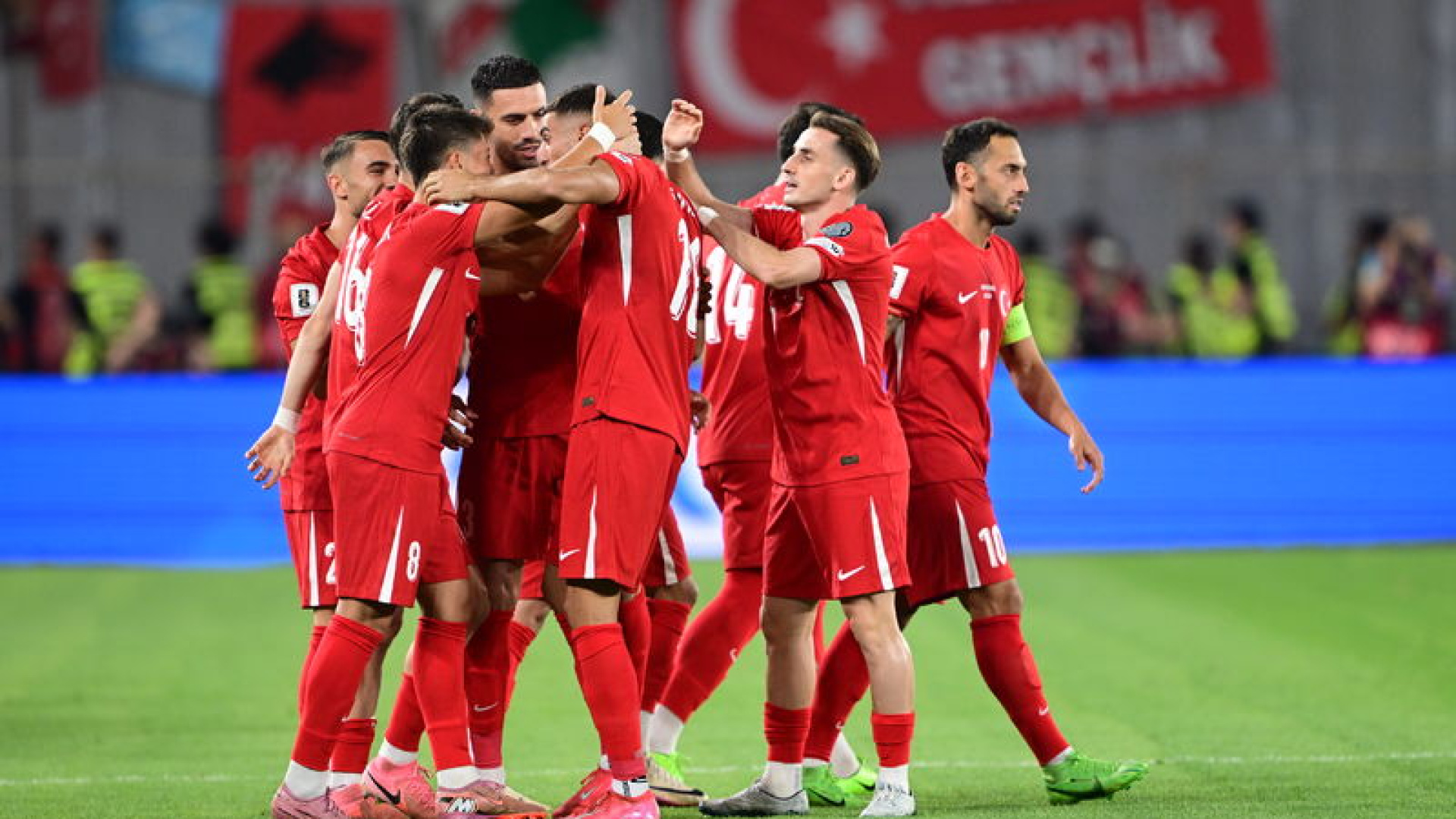 UEFA Uluslar Ligi'nde Tarihi An: A Milli Takım'ın Rakipleri Belli Oluyor