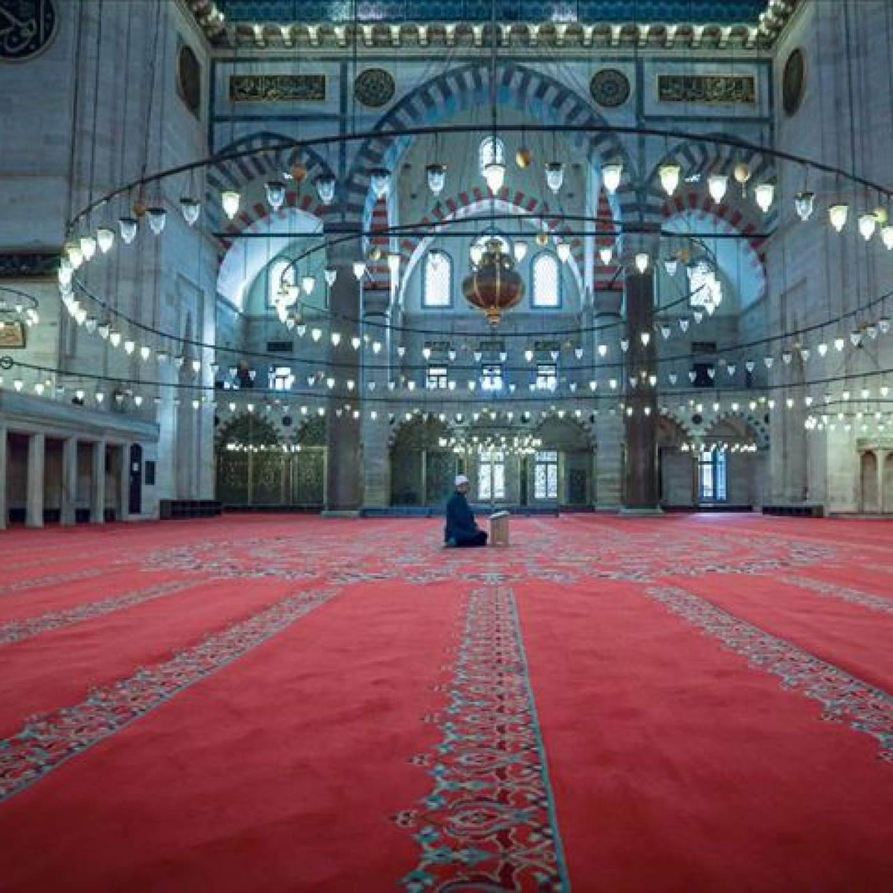 Cuma namazı saat kaçta?