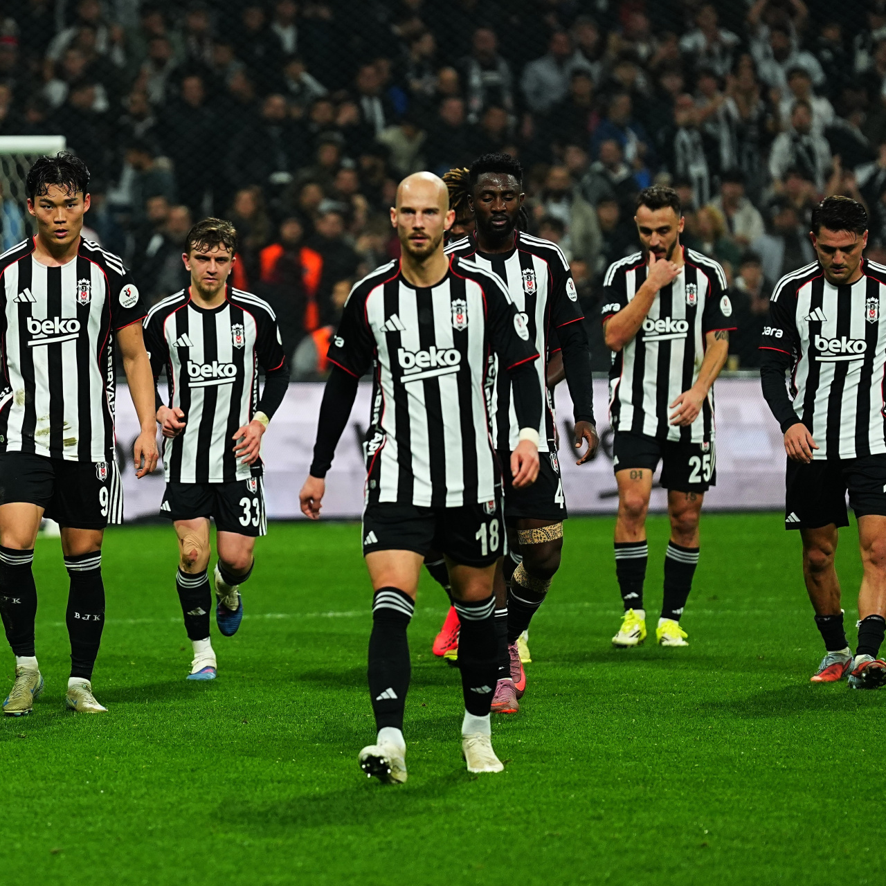 Beşiktaş savunmada istikrar arıyor!