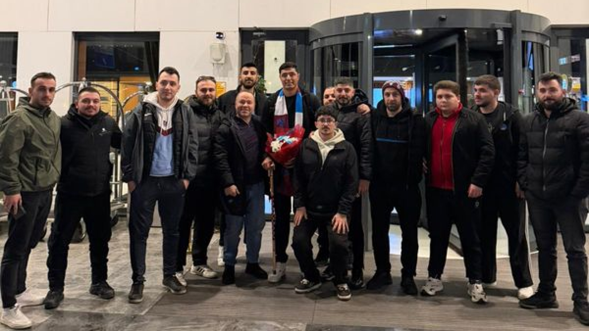 Oscar Cardozo, Trabzonspor-Fenerbahçe Maçı İçin Trabzon'da Coşkuyla Karşılandı