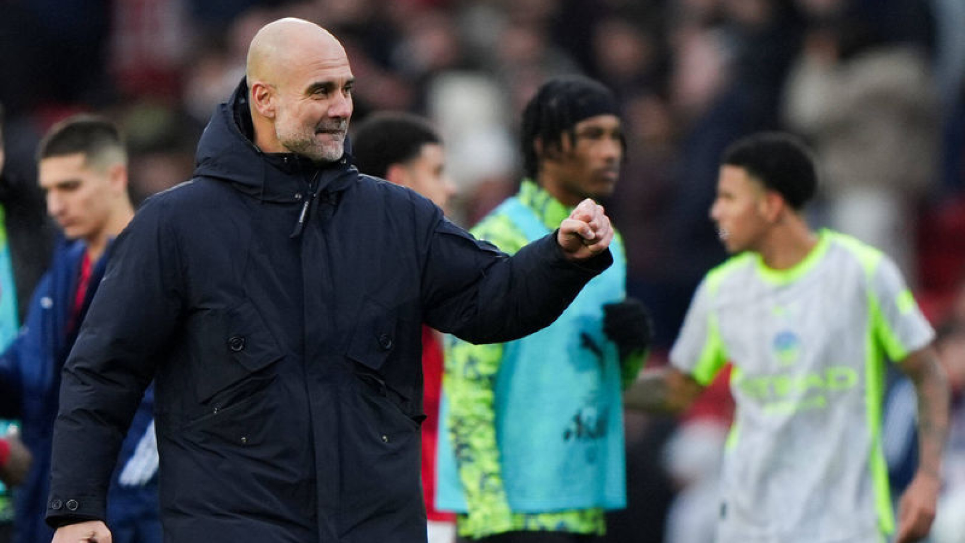 Guardiola, Gazze'deki Ampute Futbol Takımı'na Destek İçin Filistin Forması İmzaladı