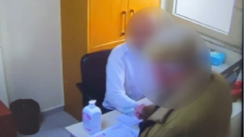 Rüşvetçi doktorların çelişkili ifadesi