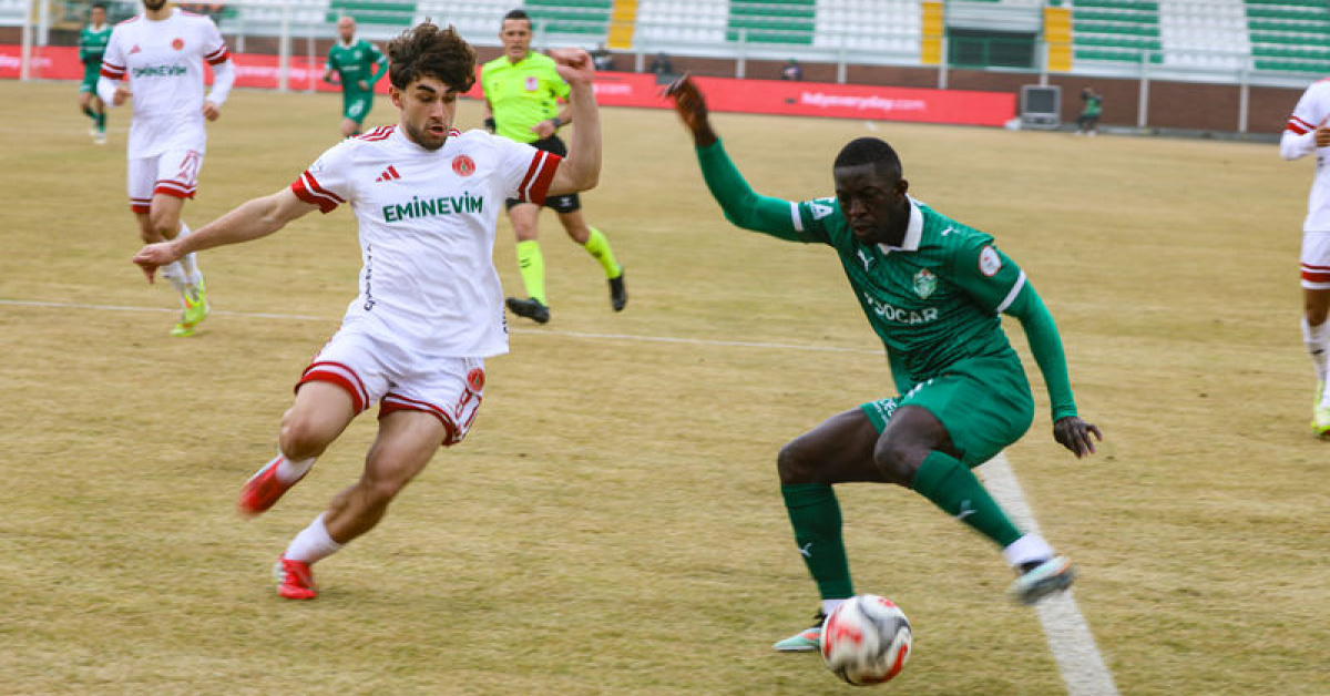 'Alagöz Holding Iğdır FK' ve 'Eminevim Ümraniyespor': Trendyol 1. Lig'de Berabere Bitti