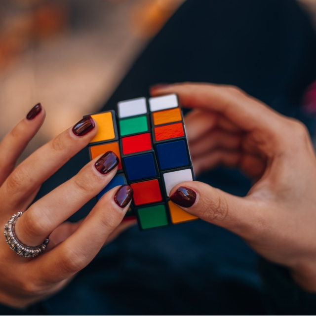 Rubik küp 20 hamlede nasıl çözülür?