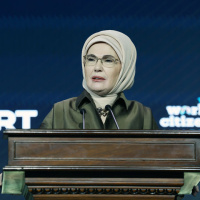 Emine Erdoğan: Merhamet yorgunluğuna yenik düşmeyelim