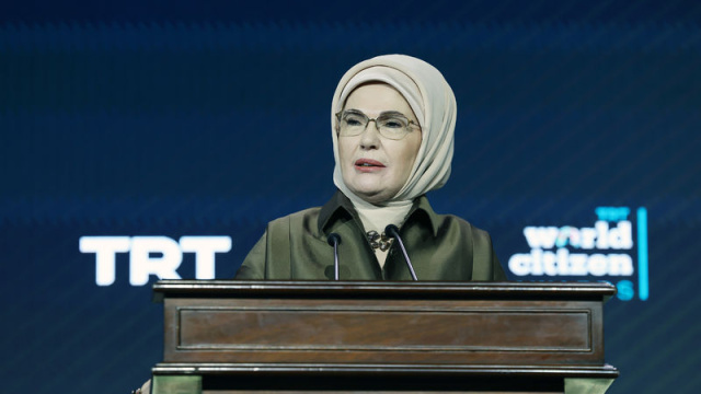 Emine Erdoğan: Merhamet yorgunluğuna yenik düşmeyelim