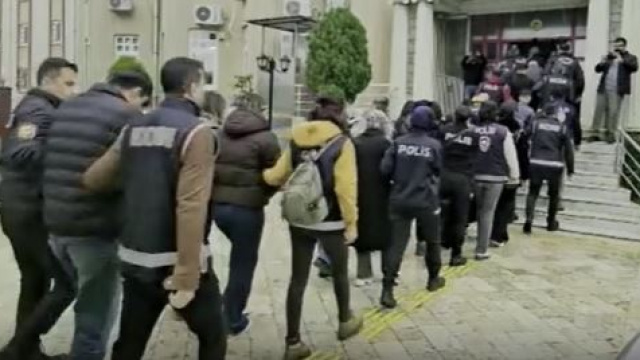 Vize dolandırıcılığı operasyonunda 12 tutuklama