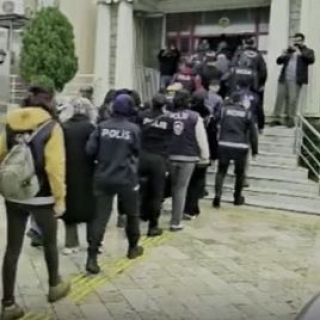 Vize dolandırıcılığı operasyonunda 12 tutuklama