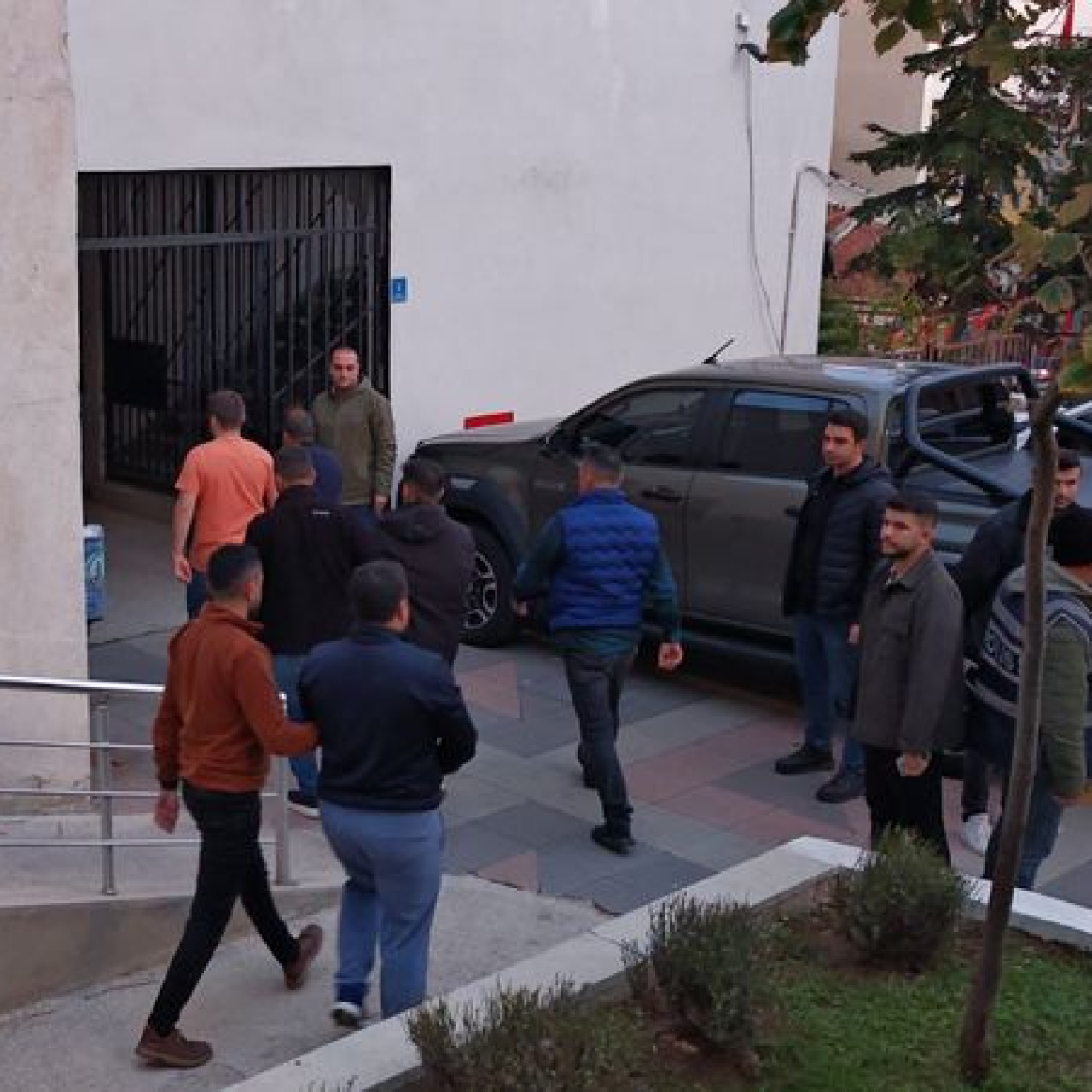 Sözde 19 büyücü ve medyum tutuklandı