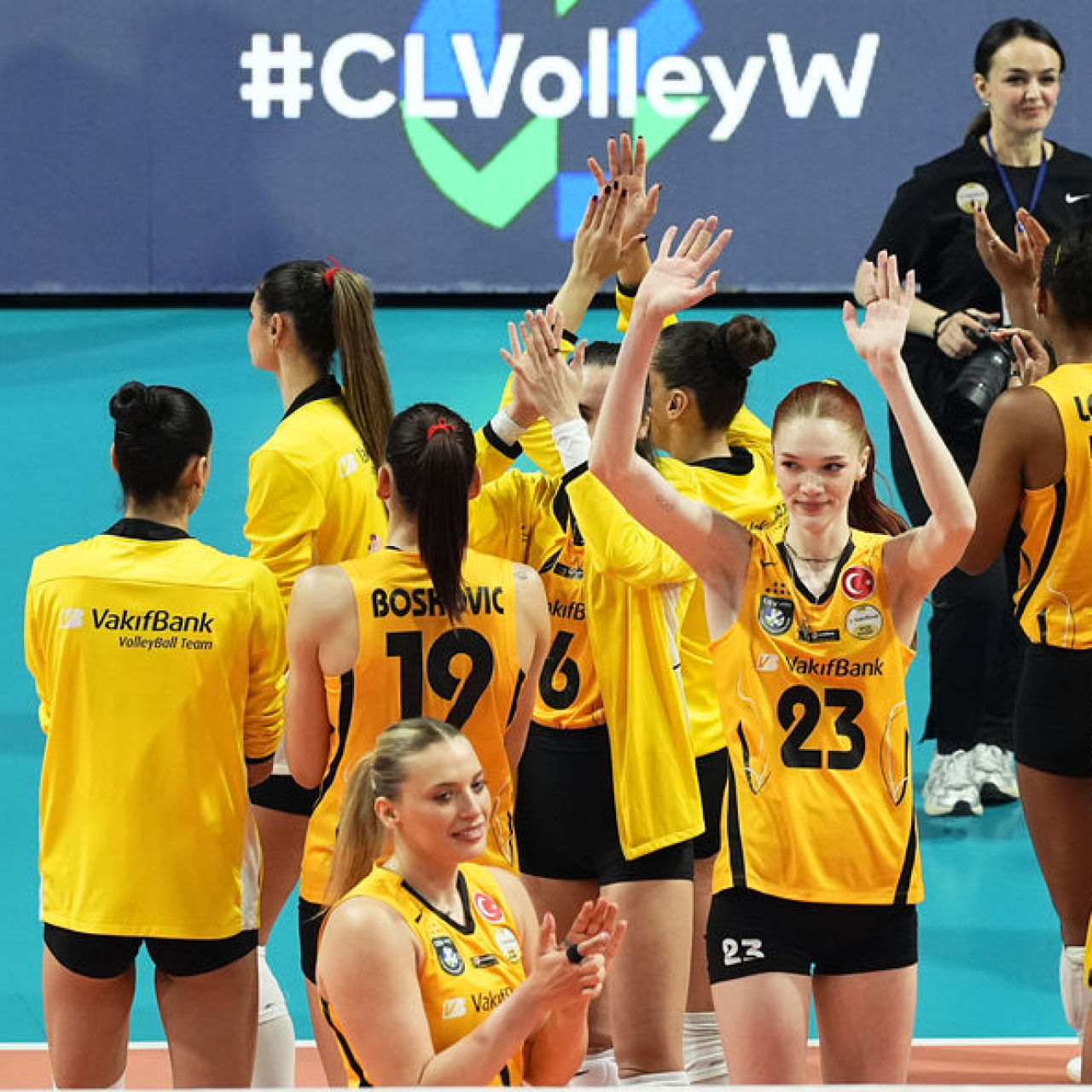 Lider Vakıfbank doludizgin!