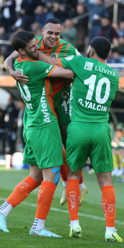 Alanyaspor dört maçlık hasreti bitirdi!