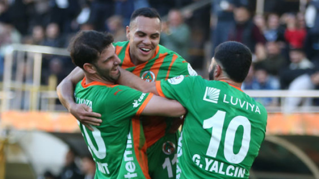 Alanyaspor dört maçlık hasreti bitirdi!