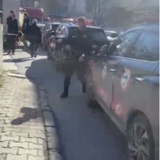 Bıçaklı saldırıda 4'ü polis 6 yaralı
