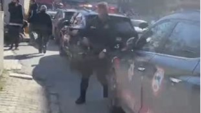 Bıçaklı saldırıda 4'ü polis 6 yaralı