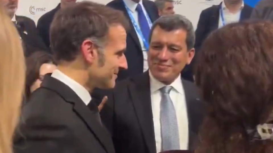 Macron ile Abdi bir araya geldi