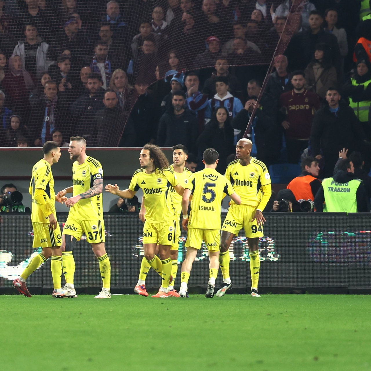 Trabzon'da Fener alayı!