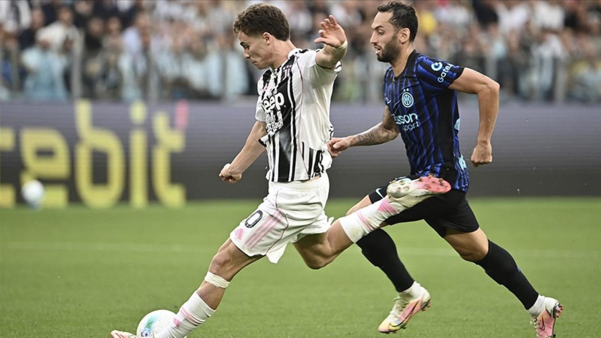 Inter- Juventus maçı ne zaman, saat kaçta? Inter- Juventus maçı hangi kanalda? Hakan Çalhanoğlu ve Kenan Yıldız ilk 11'de oynayacak mı?