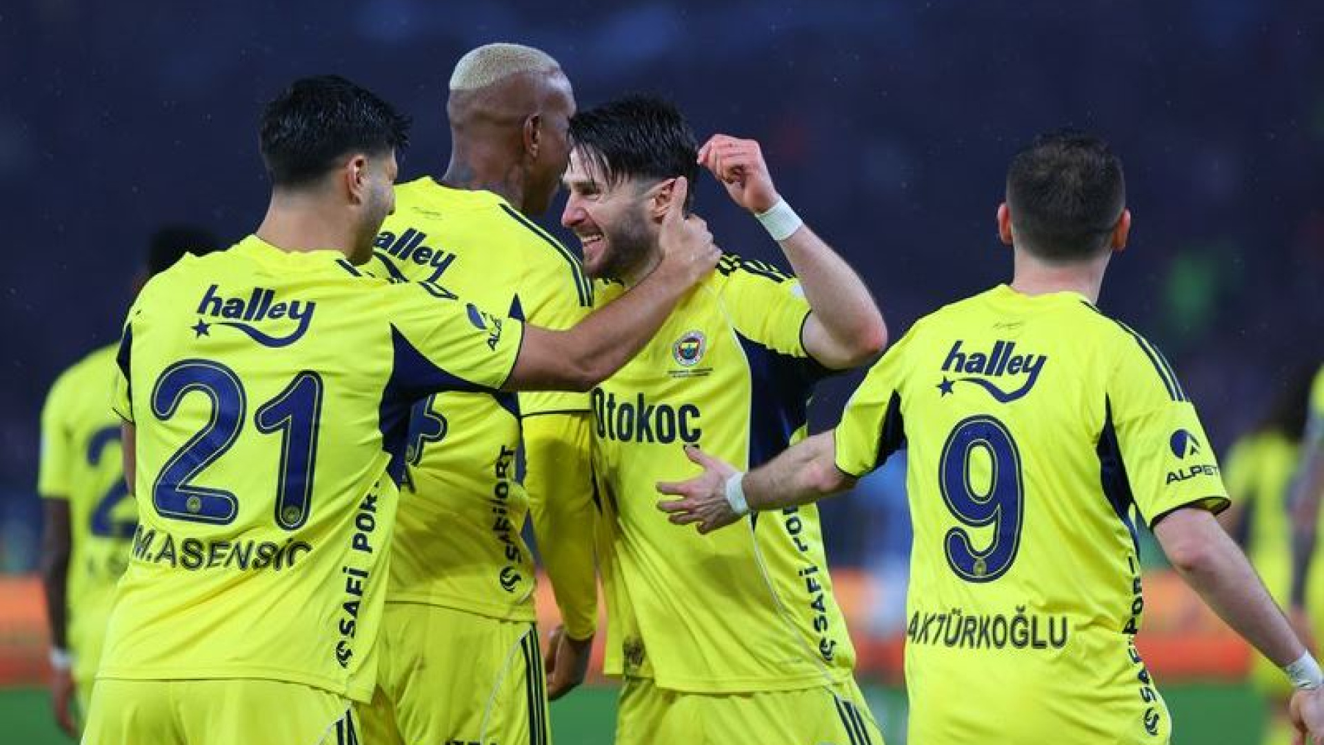 Fenerbahçe Süper Lig tarihinde bir ilki başardı! - Fenerbahçe Haberleri