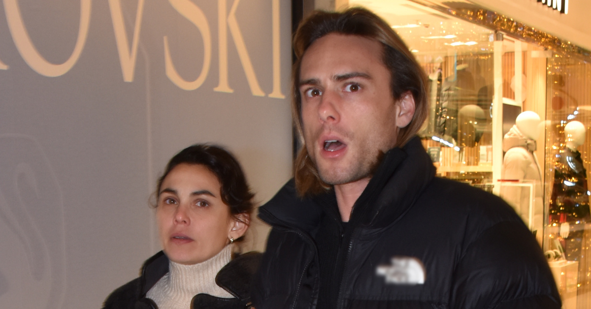 Rafael Cemo Çetin Sevgilisiyle Görüntülendi - Etiler'de Objektiflere