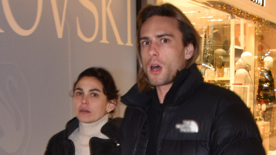 Sevgilisiyle görüntülendi