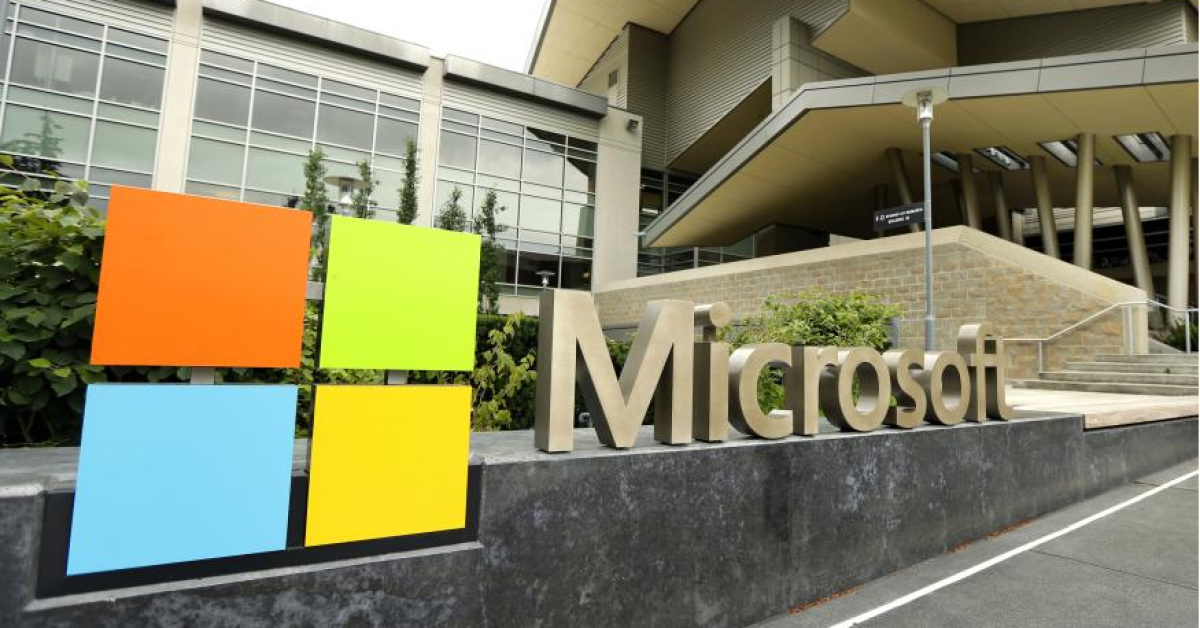 Agrawal: Microsoft'ta devam edemezdim