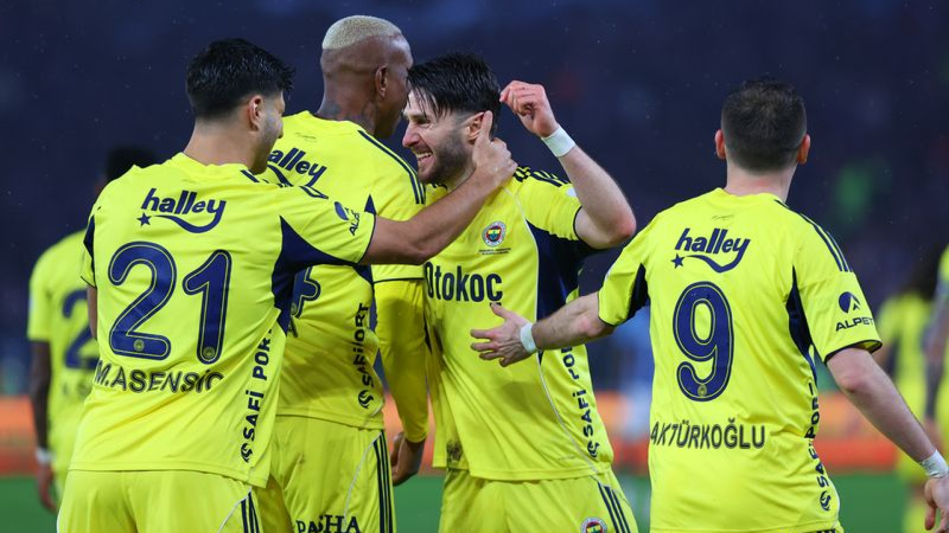 Fenerbahçe'de gol yükünü sırtlıyorlar: 61 gol katkısı! - Futbol Haberleri