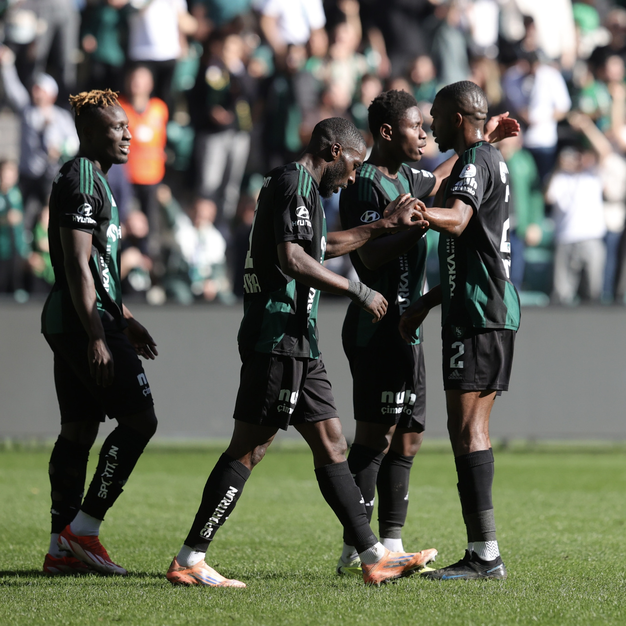 Kocaelispor, 3 puanı 3 golle aldı!