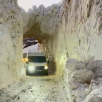 Kar tüneli! Van Bahçesaray'da kaydedildi!