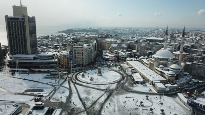 Balkanlardan yaklaşıyor! Sıcaklık düşüyor! İstanbul'da kar havası!